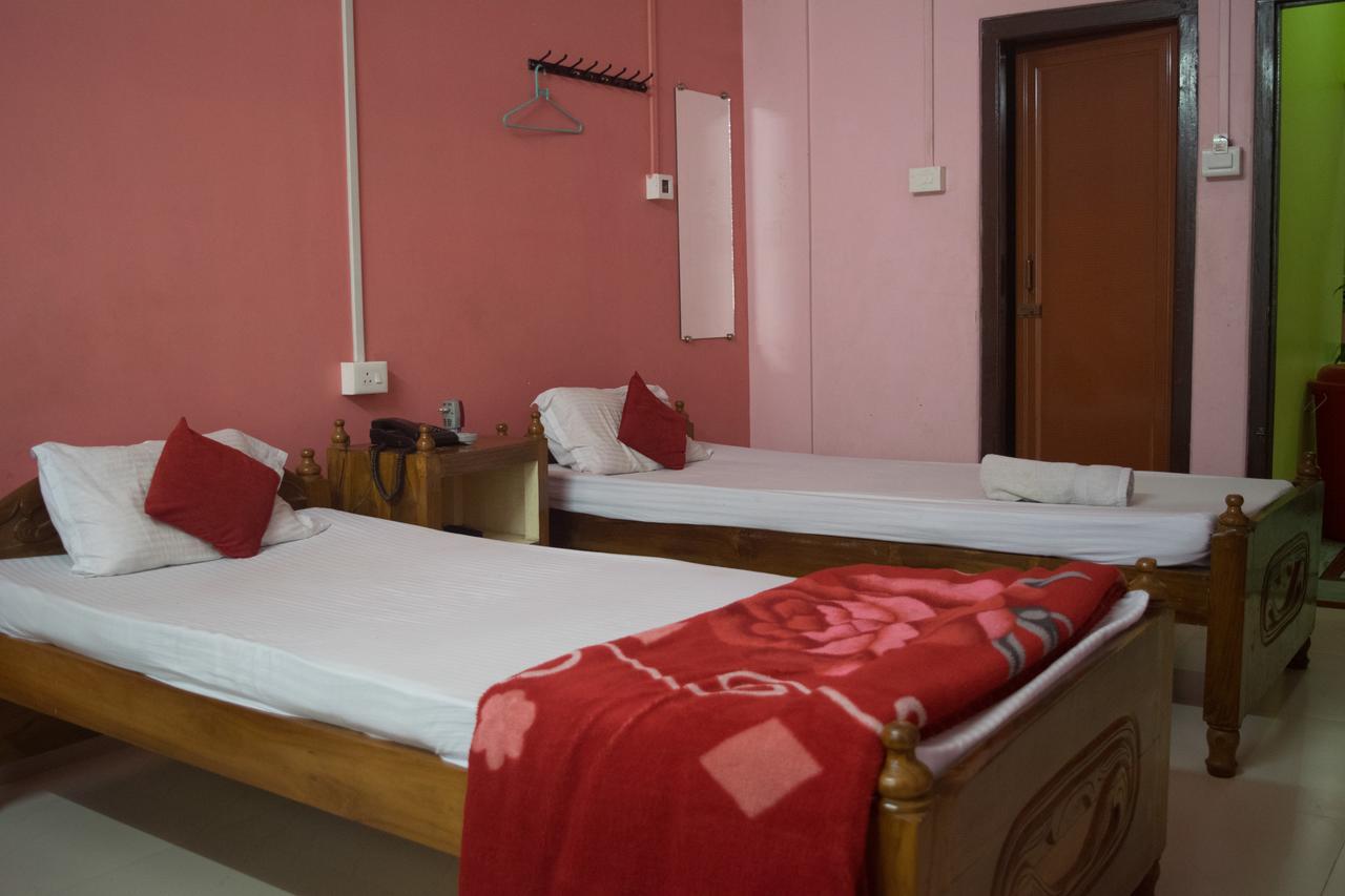 Sewak Lodge Сілчар Екстер'єр фото